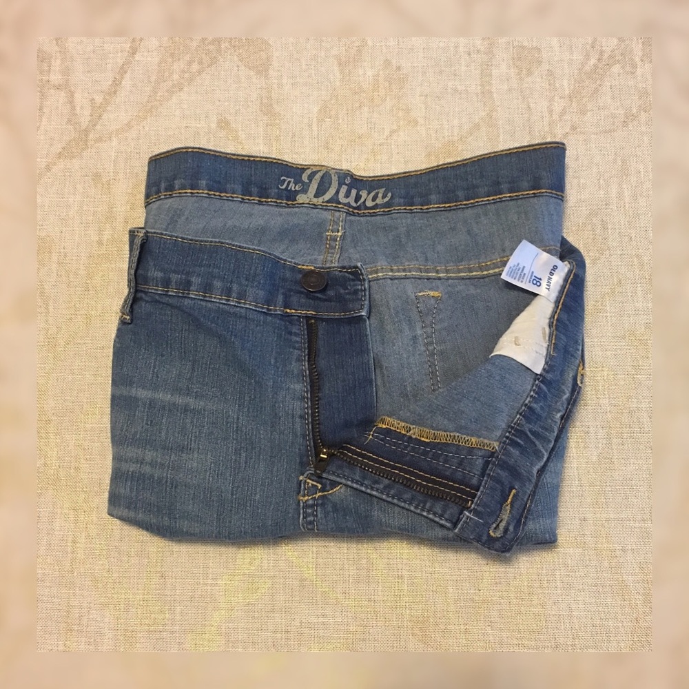 Old navy - “Diva” mid-rise skinny jeans - size 18